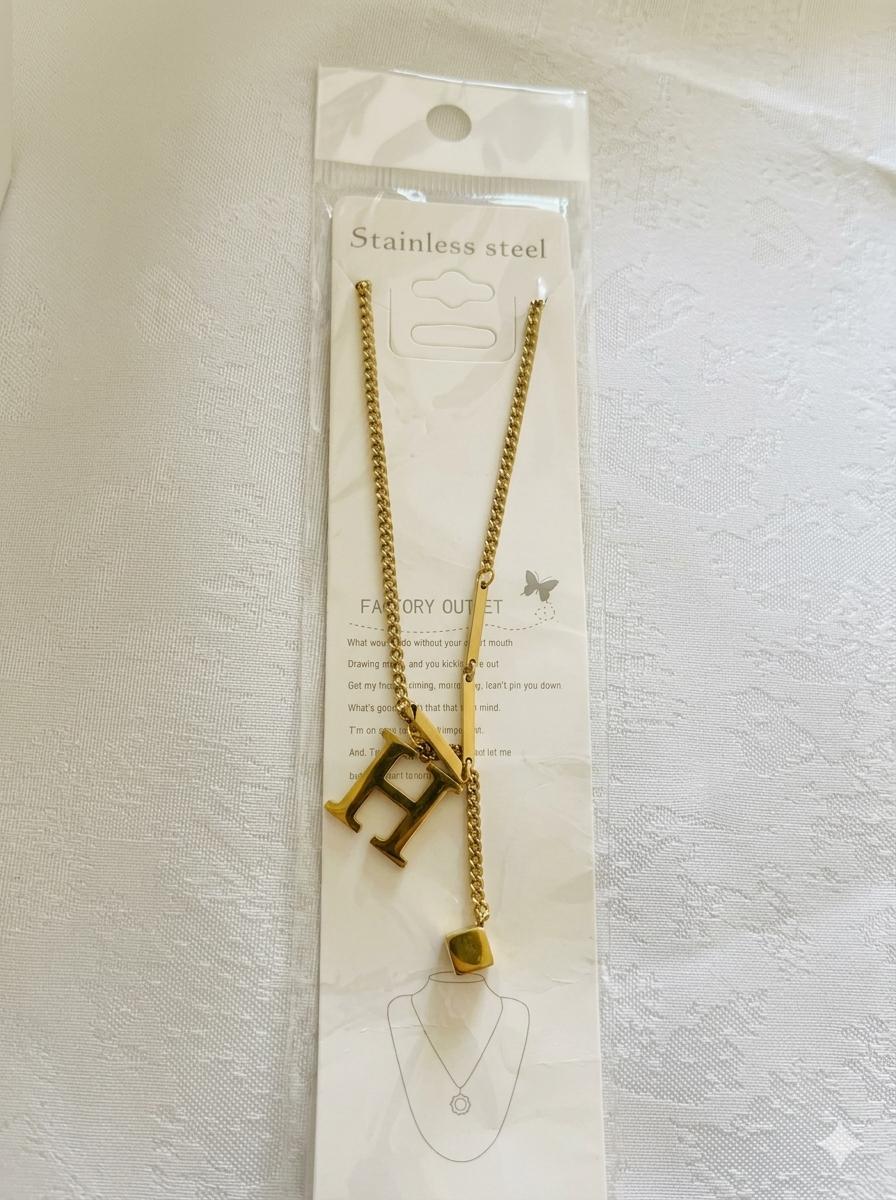 “Elegant Jewelry Collection ✨” - Laura golden jewelry